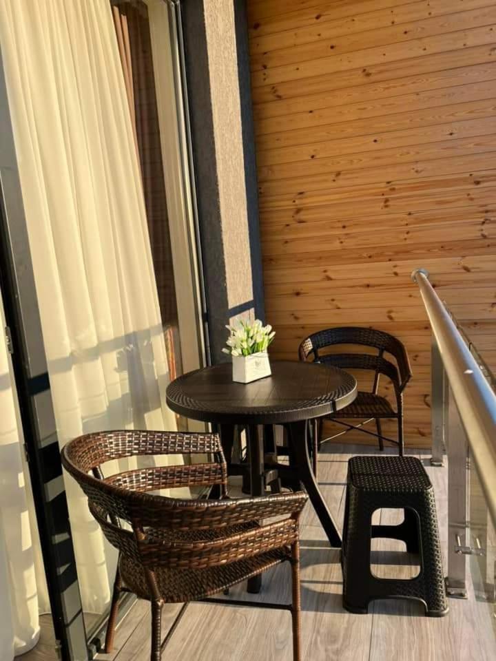 Apartment In Batumi Bilik gambar